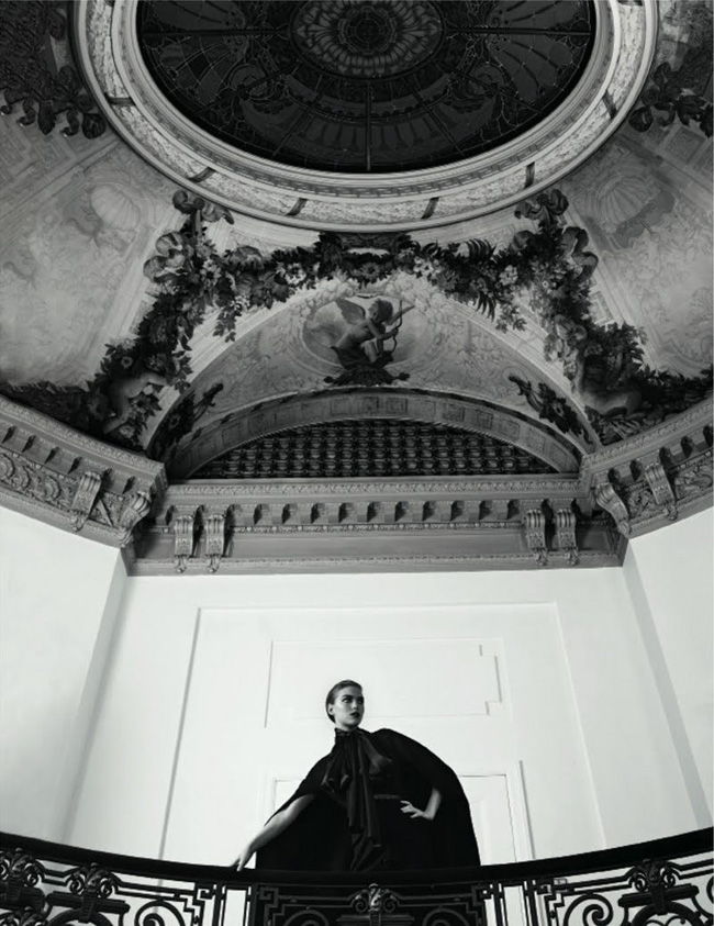 Fashion Photography vs Amazing Interiors | Take 3 (Black & White Edition).