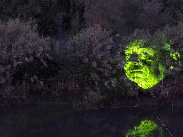 Outside Video-Projections | Ibon Mainar.