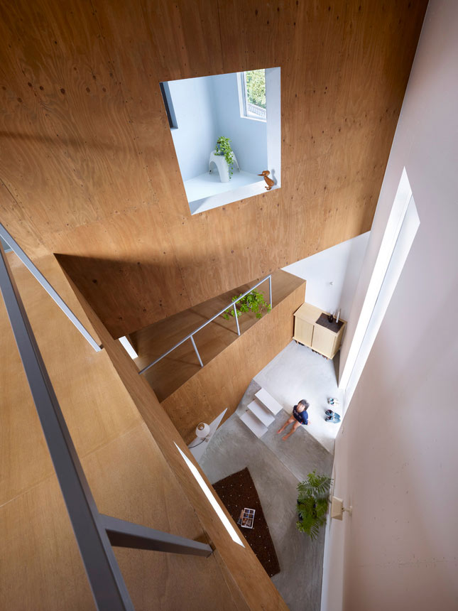 House in Fukawa by Suppose Design Office.