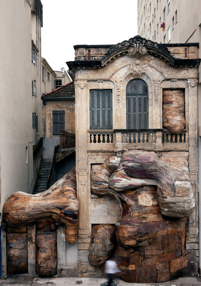 Henrique Oliveira | Yellowtrace.