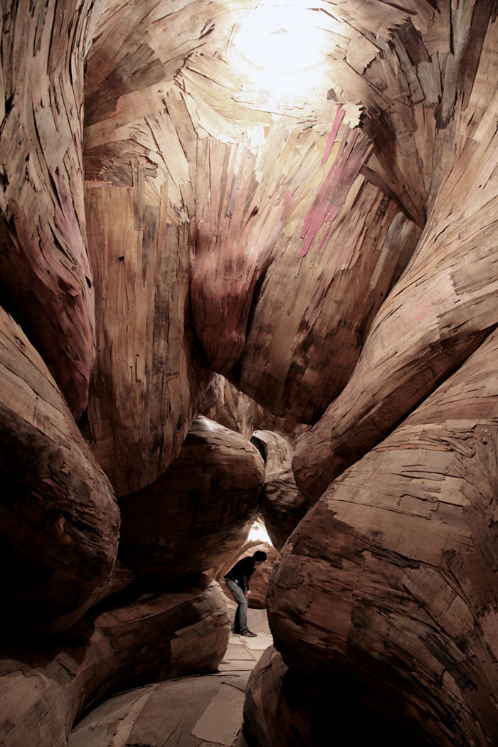 Henrique Oliveira | Yellowtrace.