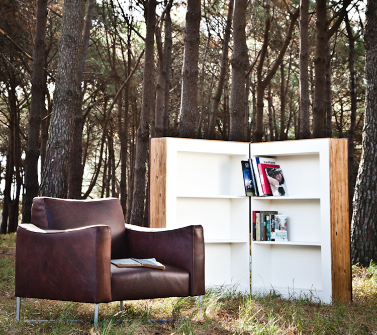 The Bookshelf by Aline Dürr.