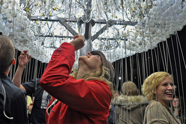 Interactive CLOUD Sculpture Made From 6,000 Light Bulbs by Caitlind Brown.