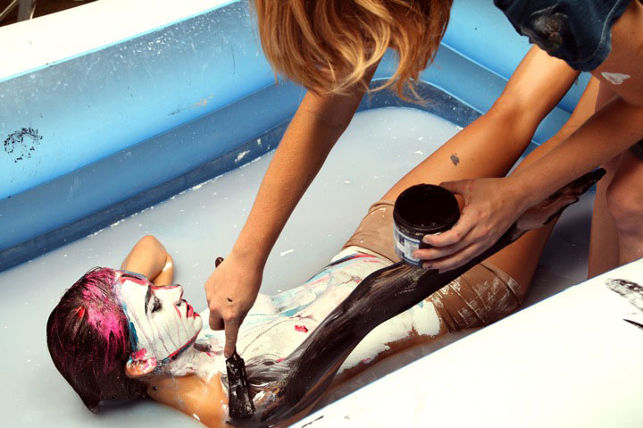 Human Paintings // Alexa Meade & Sheila Vand.