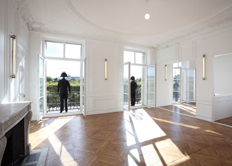 Napoléon Apartment Renovation in Paris by FREAKS freearchitects.