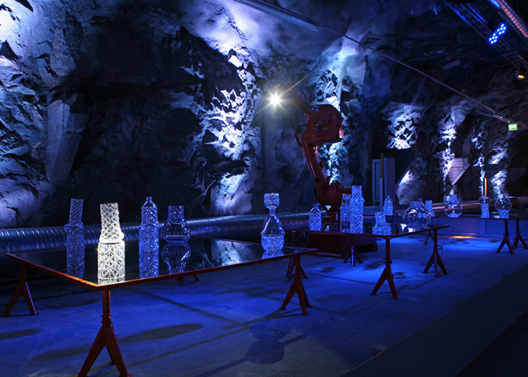 Glass Elephant installation at Stockholm Design Week 2013 | Yellowtrace
