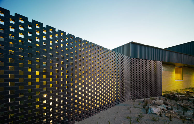 Carrum Downs Police Station by Kerstin Thompson Architects // via yellowtrace