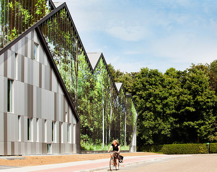 Academie MWD Dilbeek, Belgium by Carlos Arroyo | Yellowtrace.