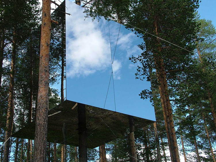 Treehotel Hotel - Mirrorcube | Yellowtrace.