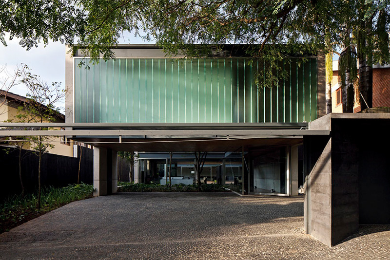 Bacopari House by UNA Arquitetos, São Paulo, Brazil | Yellowtrace.