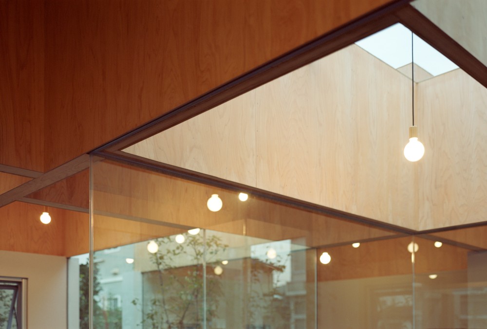 Table Hat by Hiroyuki Shinozaki Architects | Yellowtrace.
