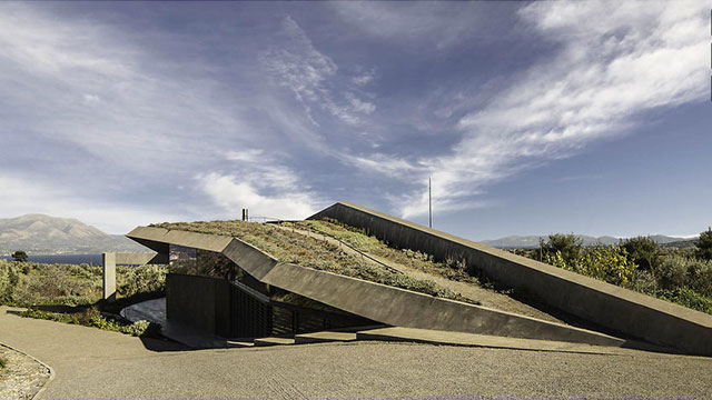 Residence in Sikamino, Greece by Tense architecture network.