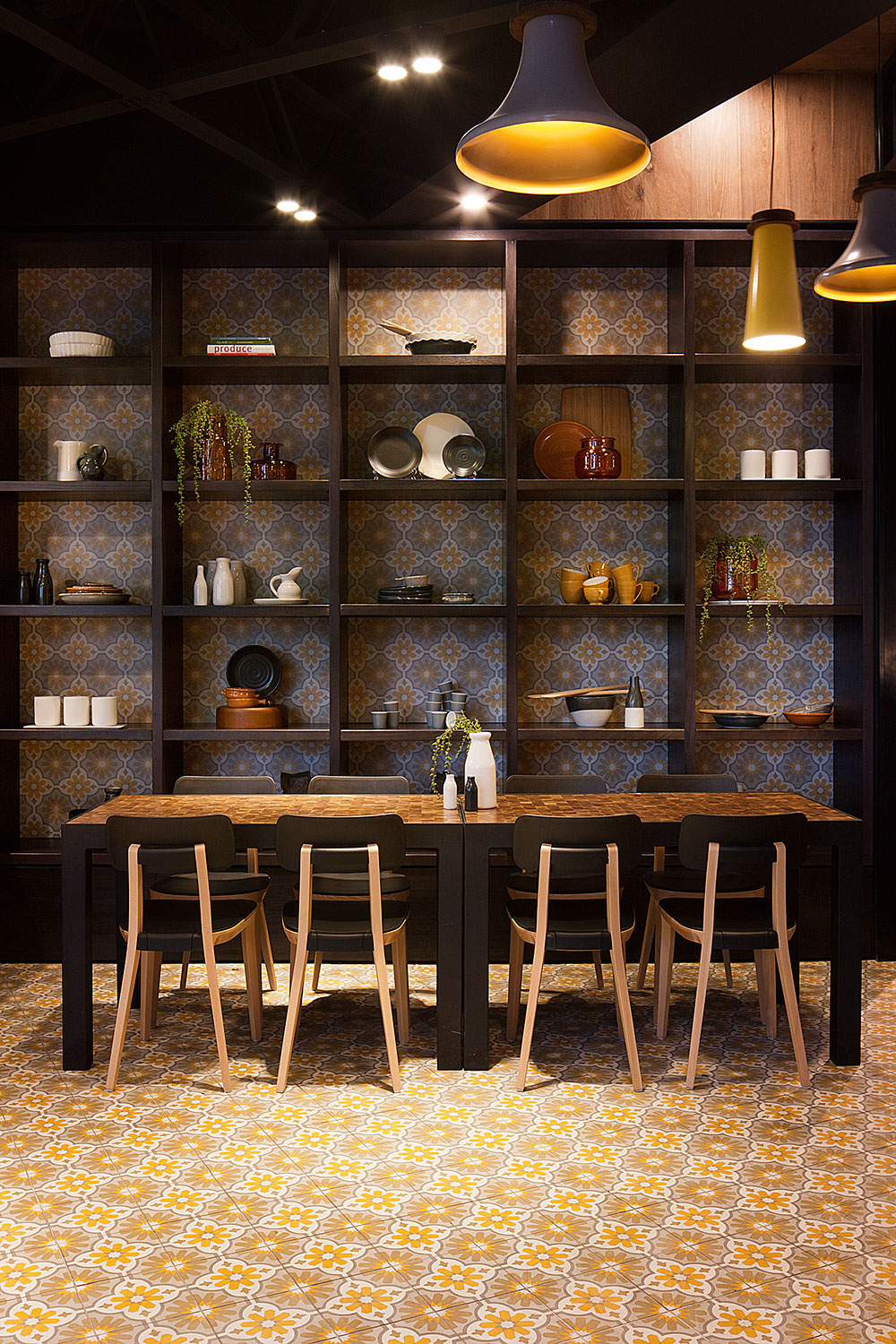 Rozzi's Italian Canteen in Melbourne by Mim Design | Yellowtrace.