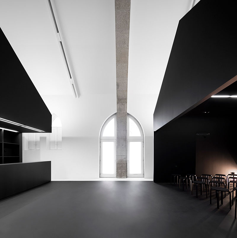 Centro Interpretação do Românico Paredes by Spaceworkers | Yellowtrace.