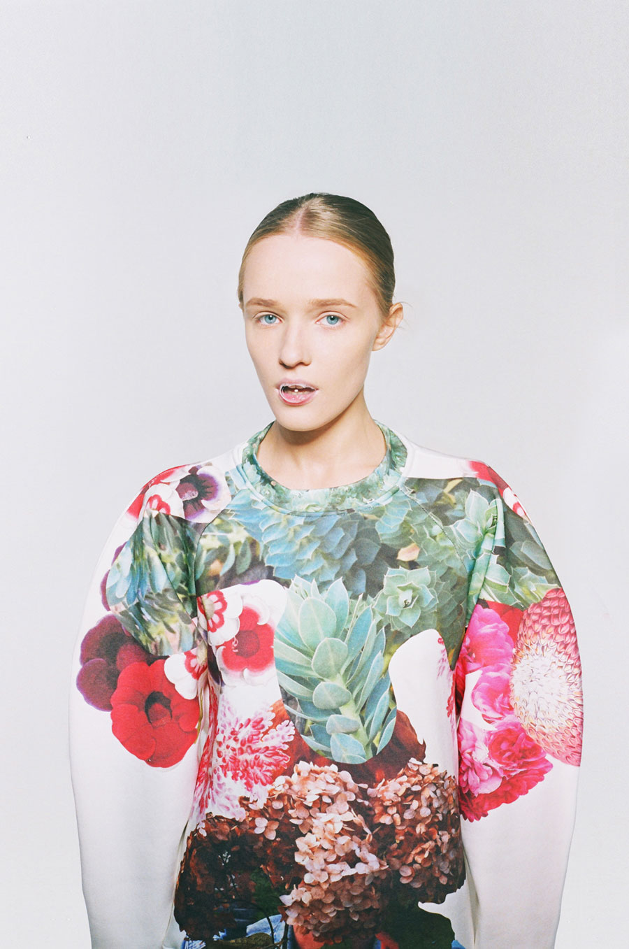 Botanical Layers by Masha Reva | Yellowtrace.