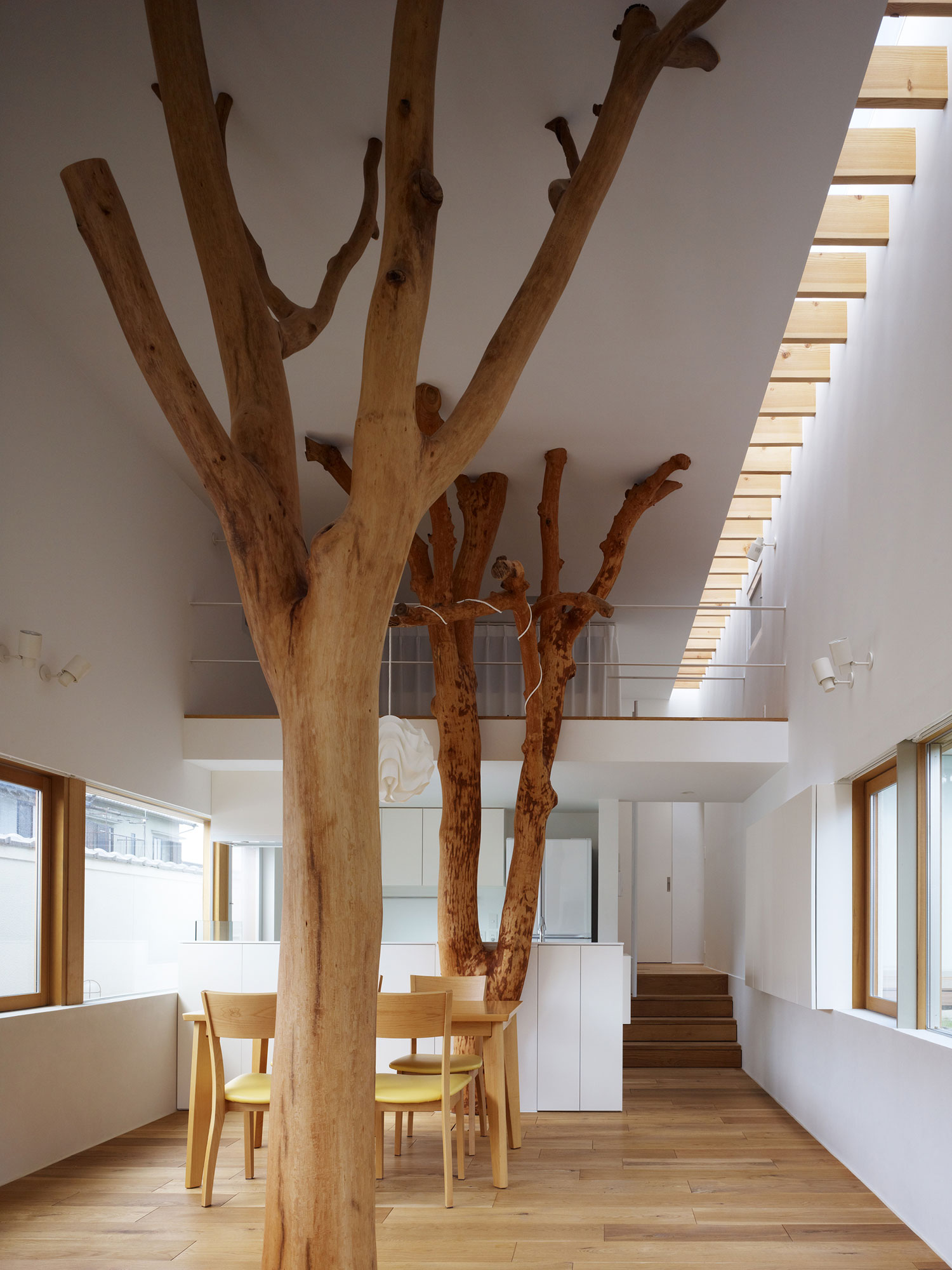 Garden Tree House by Hironaka Ogawa & Associates | Yellowtrace. Garden Tree House by Hironaka Ogawa & Associates | Yellowtrace.