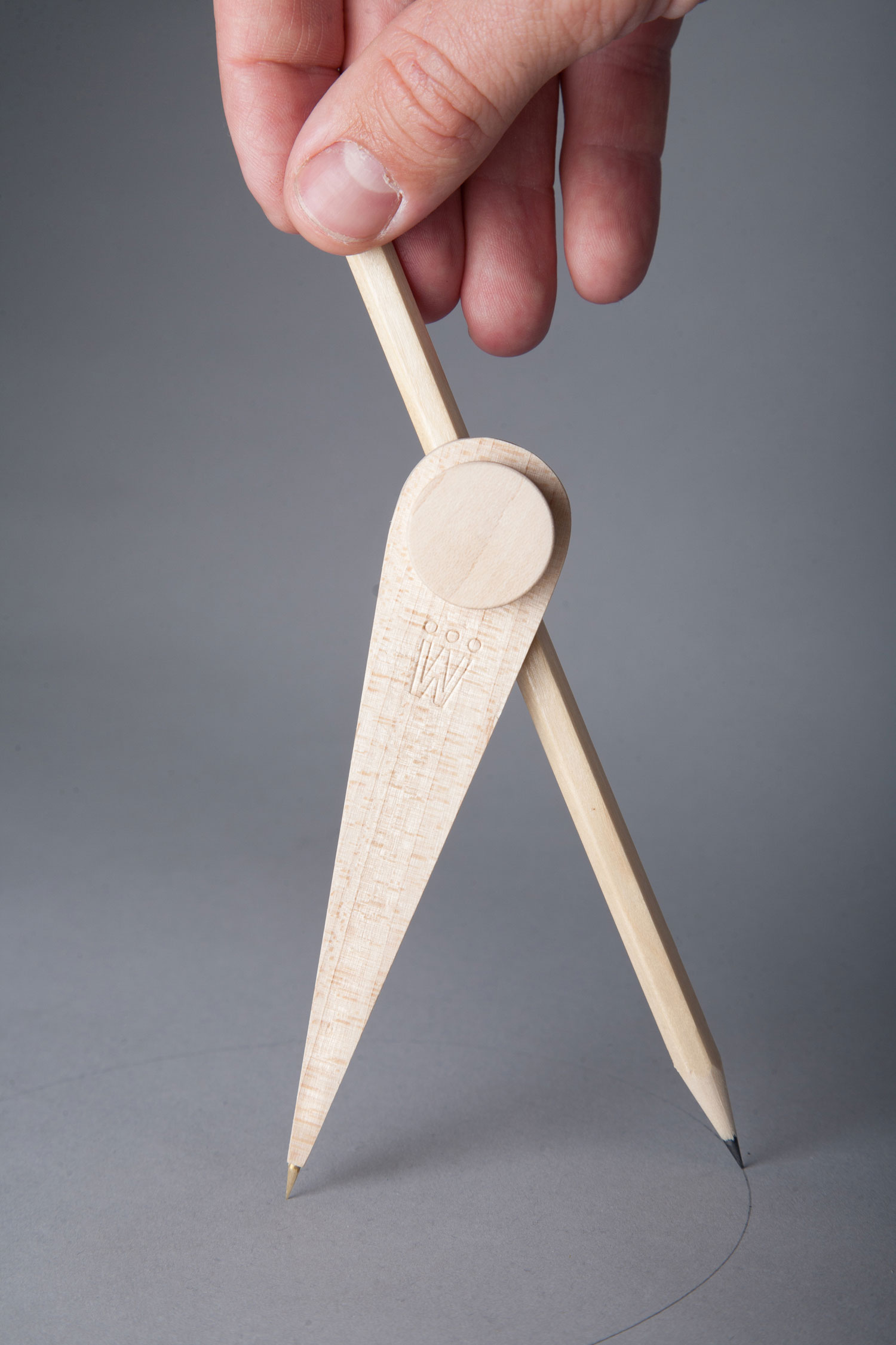 Handmade Light by Asaf Weinbroom | Yellowtrace.