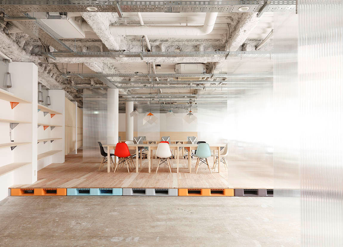 Mozilla Factory, Japan by Nosigner | Yellowtrace. Mozilla Factory, Japan by Nosigner | Yellowtrace.
