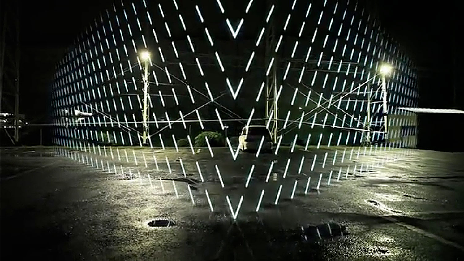 Night Stroll Through Streets of Tokyo by Tao Tajima | Yellowtrace.