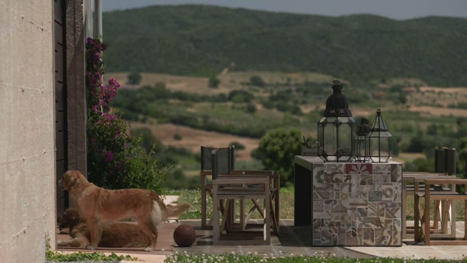 Piero Lissoni's Summer House in Tuscany, Italy | Yellowtrace.