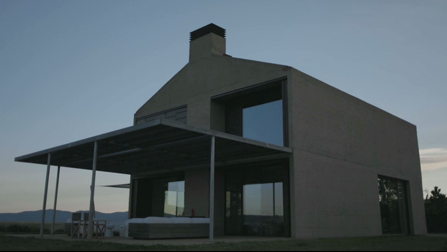 Piero Lissoni's Summer House in Tuscany, Italy | Yellowtrace. Piero Lissoni's Summer House in Tuscany, Italy | Yellowtrace.