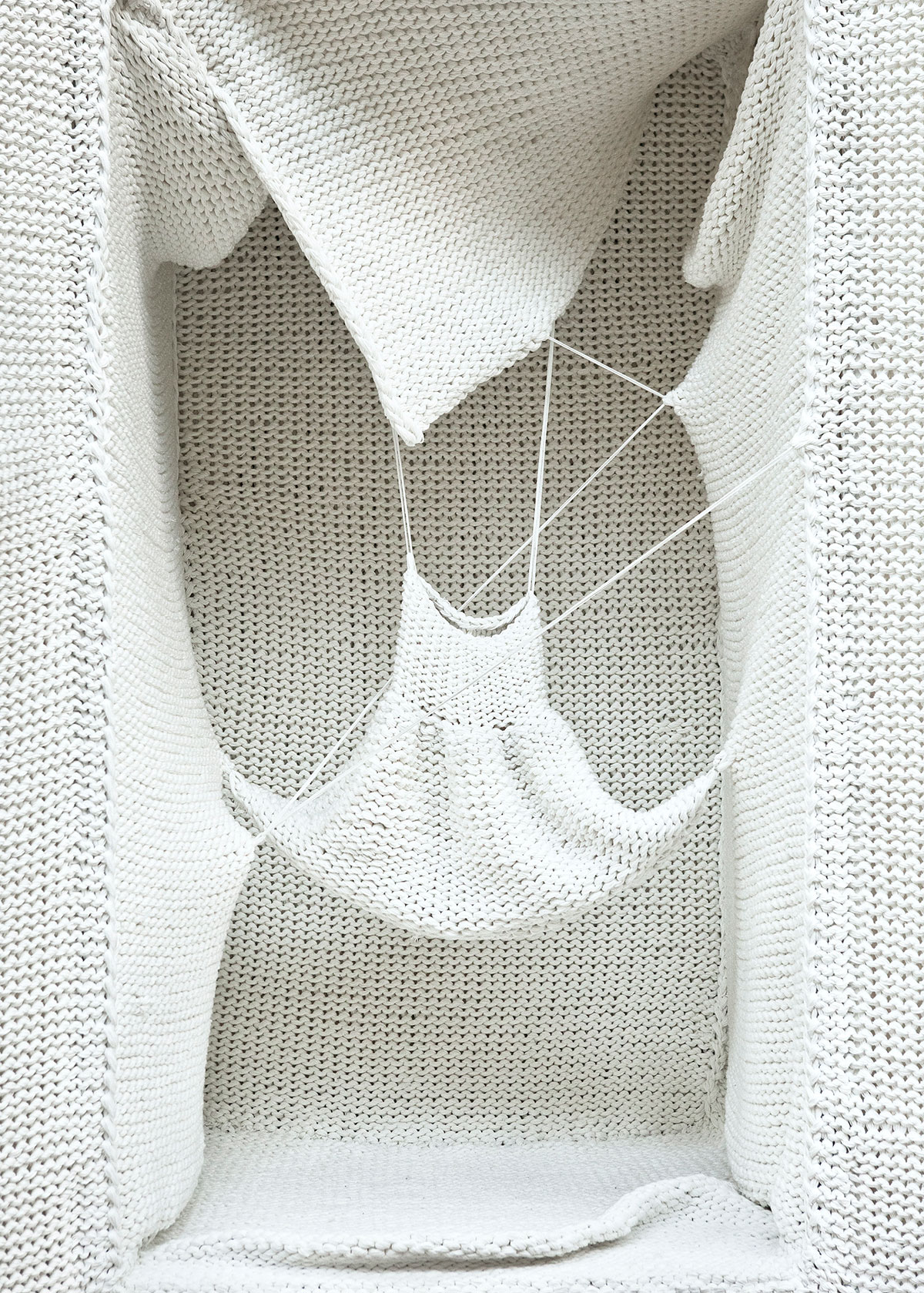Extreme Knitting by Danish Textile Designer Isabel Berglund | Yellowtrace.